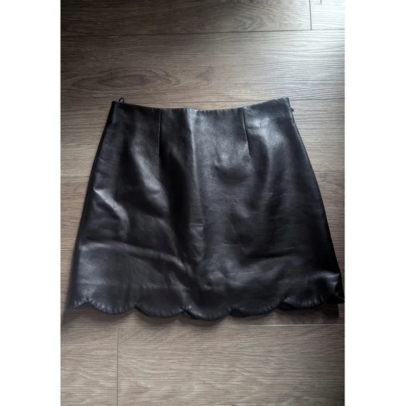 NWT Miu Miu | Black Nappa Leather Scallop Mini Skirt IT40 US4 (MPD632) - Picture 3 of 13